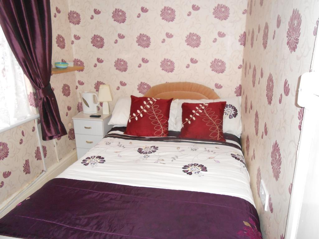 The Lanes Hotel Blackpool Szoba fotó